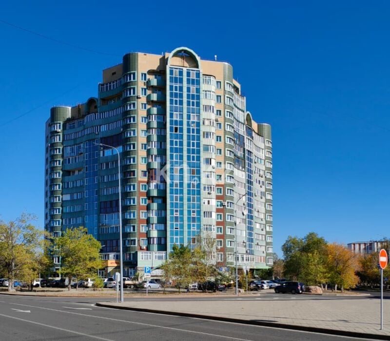 Продажа 4-комнатной квартиры, 105.3 м² - Продажа квартир в Семее фото 1 из 28