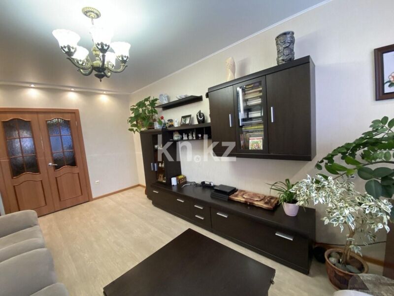 Продажа 4-комнатной квартиры, 90 м² - Продажа четырехкомнатных квартир в панельном доме в Казахстане - страница 19 фото 2 из 30