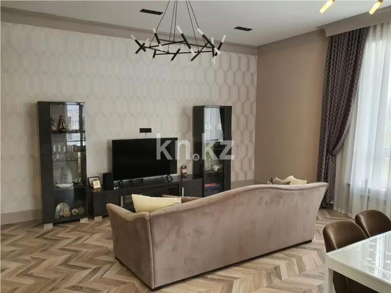 Продажа 5-комнатной квартиры, 165 м² - Продажа пятикомнатных и более квартир в кирпичном доме в Астане - страница 2 фото 1 из 3