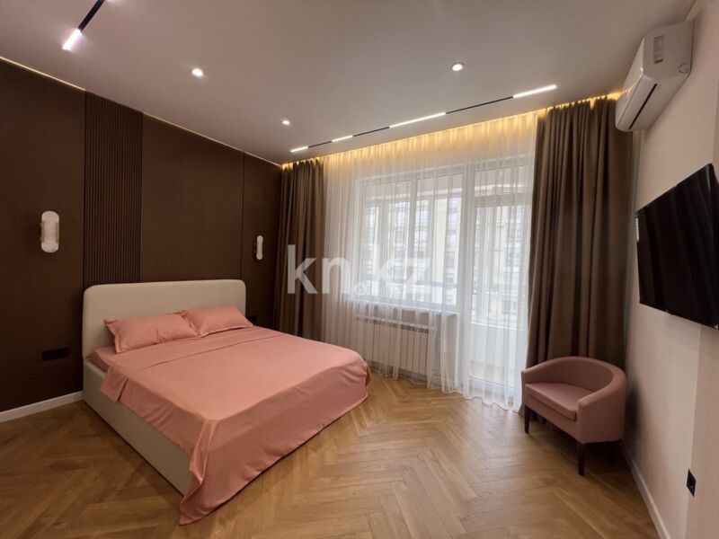 Аренда 1-комнатной квартиры посуточно, 39 м² - Аренда квартир посуточно в Алмалинском р-не Алматы - страница 2 фото 1 из 21
