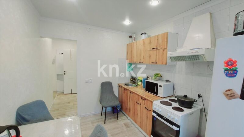 Продажа 3-комнатной квартиры, 61 м² - Продажа трехкомнатных квартир в кирпичном доме в Караганде - страница 10 фото 8 из 13