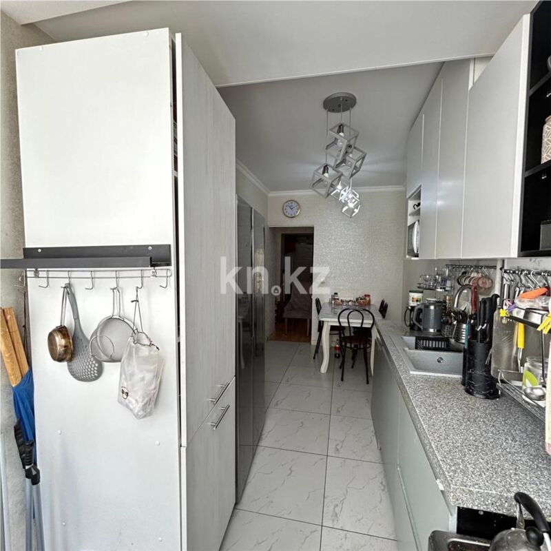 Продажа 4-комнатной квартиры, 100 м² - Продажа четырехкомнатных квартир в кирпичном доме в Казахстане - страница 20 фото 5 из 16