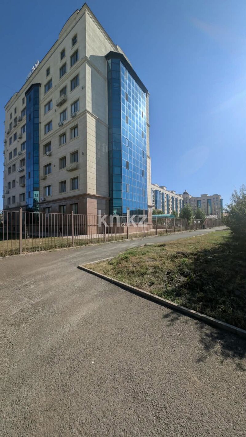 Продажа 3-комнатной квартиры, 99.7 м² - Продажа жилой и коммерческой недвижимости в Уральске фото 35 из 37