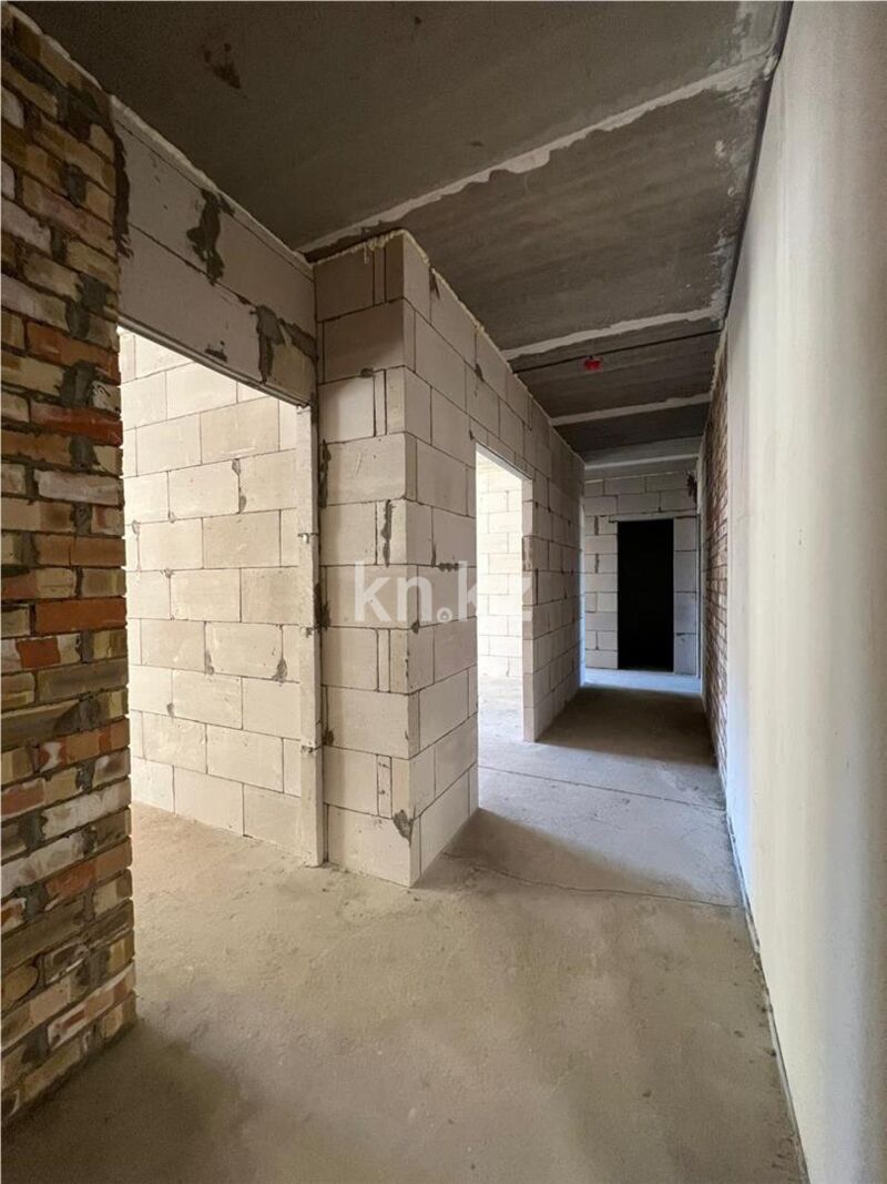 Продажа 3-комнатной квартиры, 103 м² - Продажа квартир в районе Михайловка в Караганде фото 1 из 8