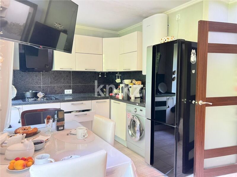 Продажа 2-комнатной квартиры, 43 м² - Продажа квартир в Михайловке Караганды - страница 4 фото 12 из 23