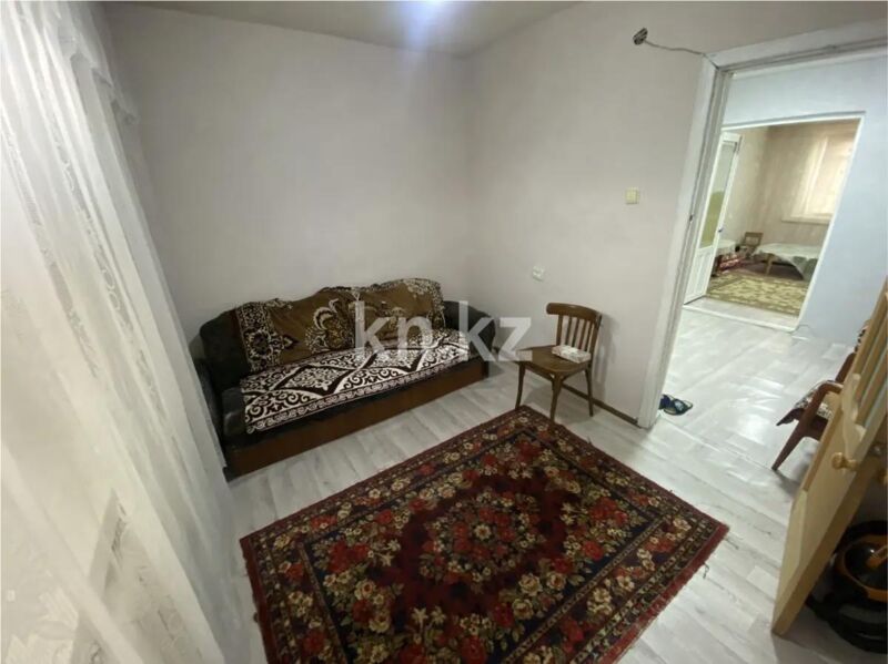 Продажа 3-комнатной квартиры, 64 м² - Продажа трехкомнатных квартир в Майкудуке Караганды - страница 8 фото 1 из 6