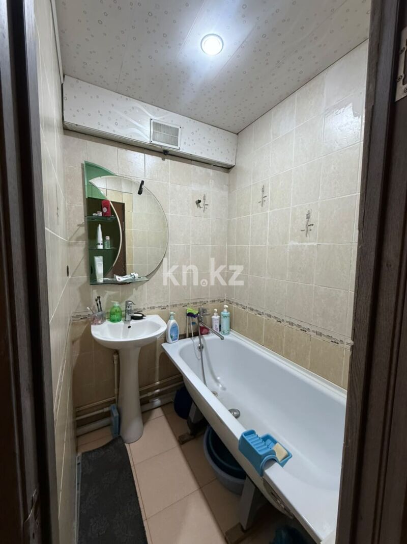Продажа 3-комнатной квартиры, 47.3 м² - Недвижимость в Караганде - страница 7 фото 11 из 13