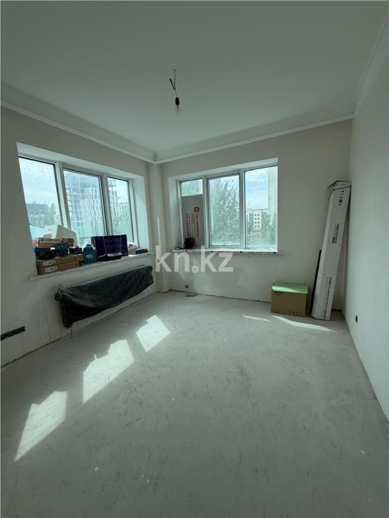 Продажа 4-комнатной квартиры, 107 м² - Продажа четырехкомнатных квартир в блочном доме в Казахстане - страница 11 фото 1 из 8