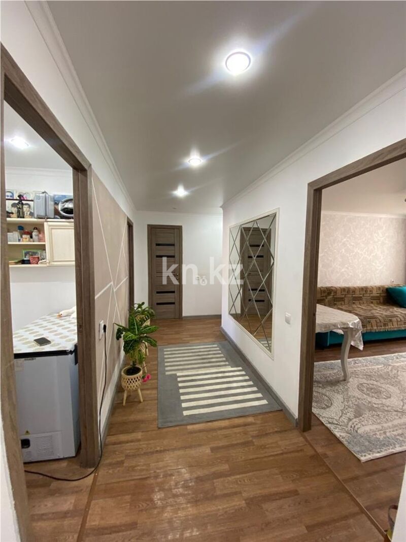 Продажа 3-комнатной квартиры, 64 м² - Продажа трехкомнатных квартир в Караганде - страница 4 фото 9 из 12