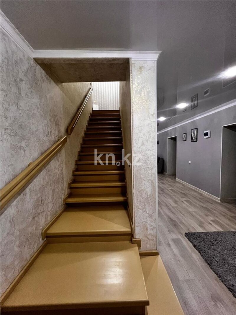 Продажа 7-комнатного дома, 320 м² - Продажа домов, коттеджей на Юго-Востоке Караганды - страница 2 фото 23 из 36