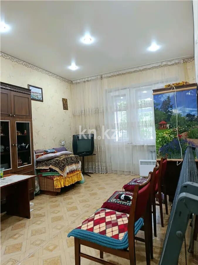Продажа 1-комнатной квартиры, 32 м² - Продажа квартир в блочном доме в Караганде - страница 2 фото 1 из 3