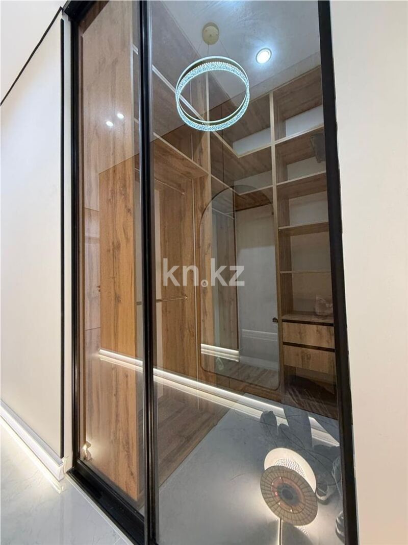 Продажа 2-комнатной квартиры, 65 м² - Продажа двухкомнатных квартир в кирпичном доме в Караганде - страница 7 фото 16 из 19