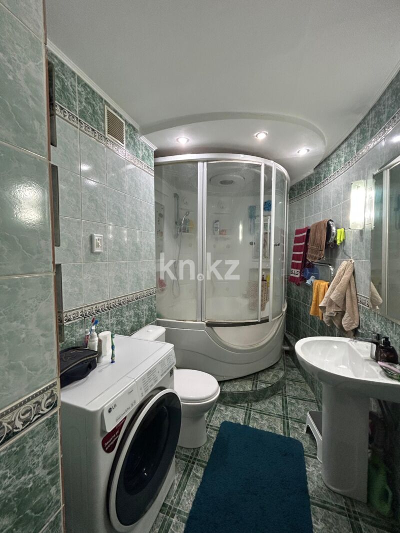 Продажа 3-комнатной квартиры, 68 м² - Продажа жилой и коммерческой недвижимости в Усть-Каменогорске фото 16 из 21