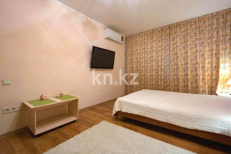 Аренда 1-комнатной квартиры посуточно, 38 м² - Аренда квартир посуточно в Алмалинском р-не Алматы - страница 2 фото 4 из 9