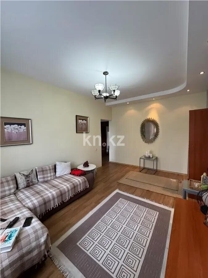 Продажа 2-комнатной квартиры, 60 м² - Продажа двухкомнатных квартир в панельном доме в Алматы фото 1 из 8