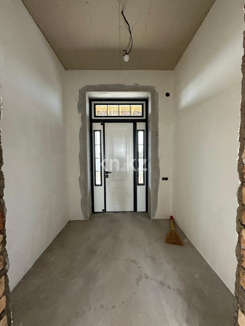 Продажа 8-комнатного дома, 400 м² - Продажа домов, коттеджей в Абайском р-не Шымкента фото 10 из 40