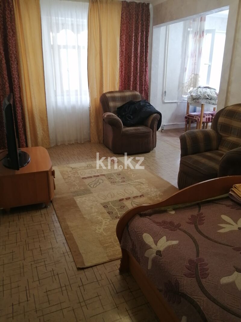 Аренда 1-комнатной квартиры посуточно, 33 м² - Аренда однокомнатных квартир посуточно в Усть-Каменогорске фото 4 из 17
