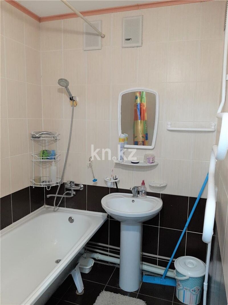 Продажа 3-комнатной квартиры, 75 м² - Продажа трехкомнатных квартир в Темиртау - страница 2 фото 9 из 18