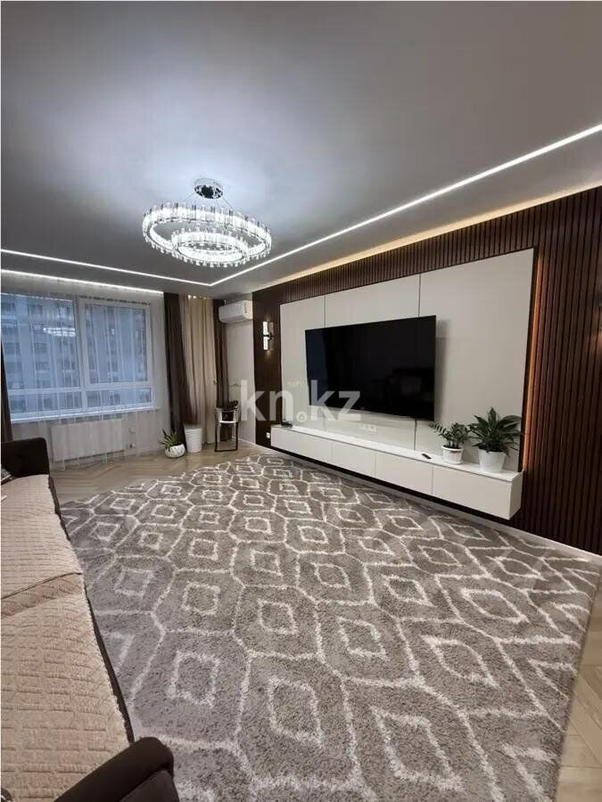 Продажа 4-комнатной квартиры, 130 м² - Продажа четырехкомнатных квартир от собственников в Алматы фото 1 из 8