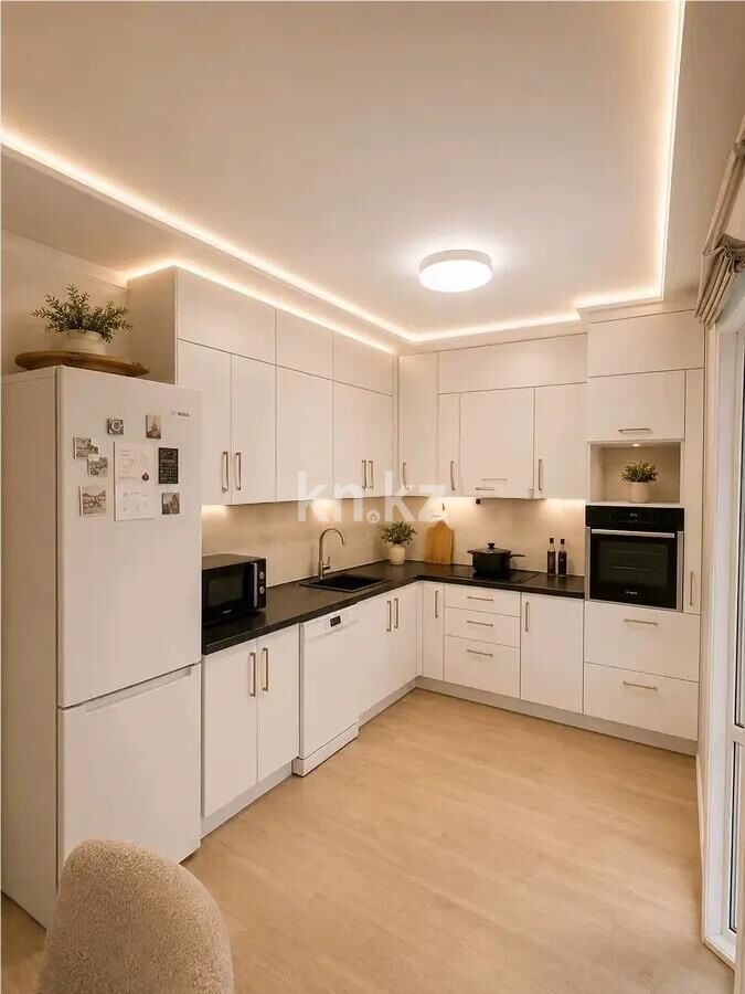 Продажа 7-комнатной квартиры, 260 м² - Продажа пятикомнатных и более квартир в кирпичном доме в Астане фото 3 из 4