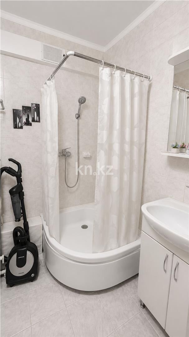 Продажа 1-комнатной квартиры, 30 м² - Продажа однокомнатных квартир в панельном доме в Караганде - страница 9 фото 8 из 9