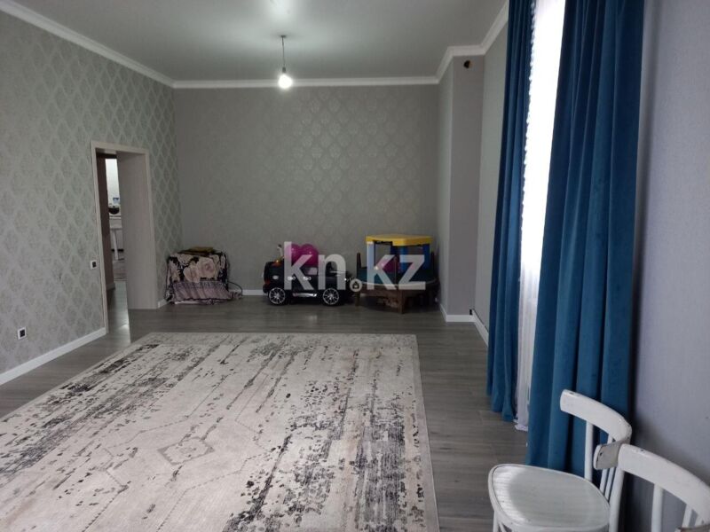 Продажа 4-комнатной квартиры, 118 м² - Продажа четырехкомнатных квартир на Юго-Востоке Караганды фото 2 из 21