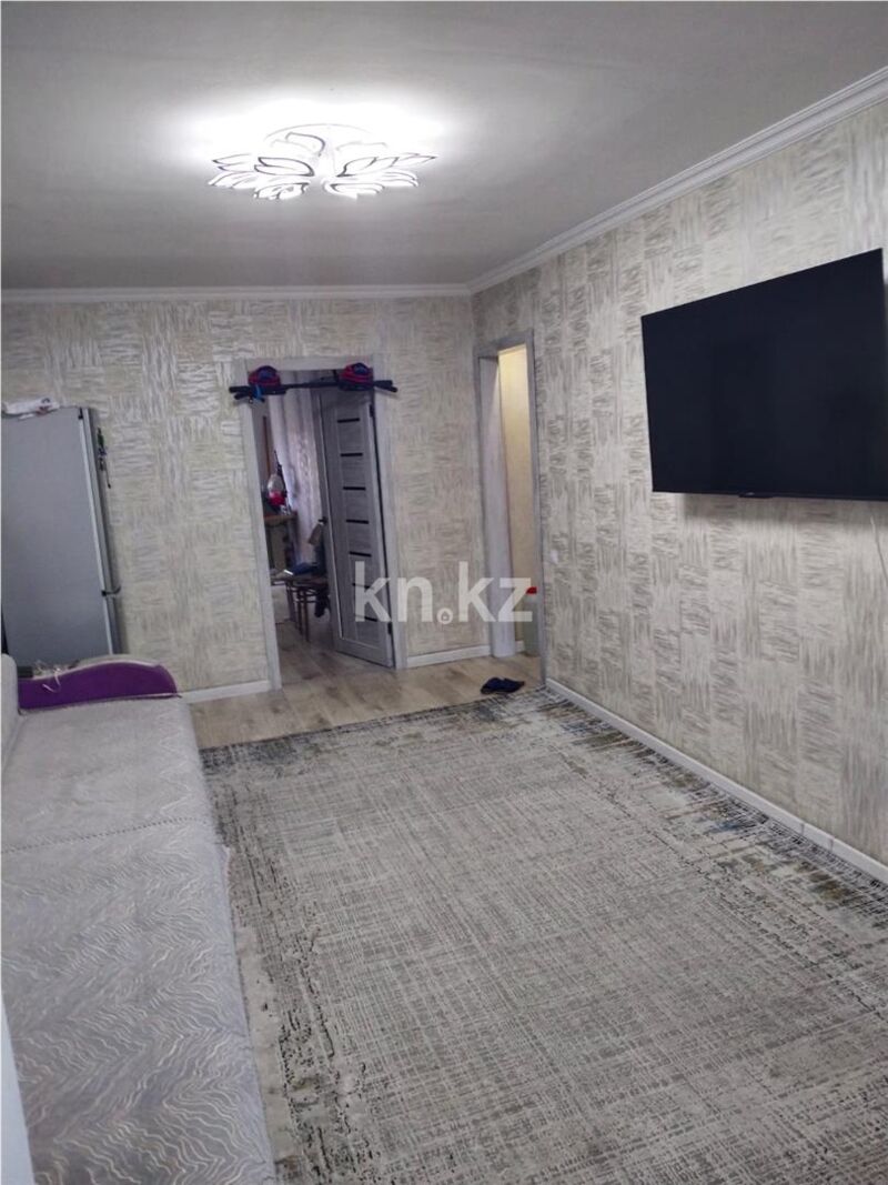 Продажа 2-комнатной квартиры, 43 м² - Продажа двухкомнатных квартир в Майкудуке Караганды - страница 12 фото 1 из 14