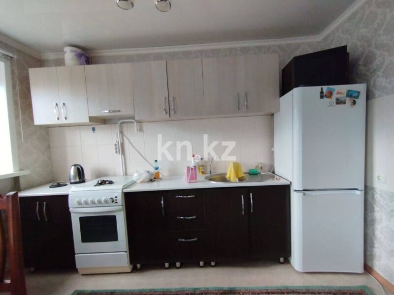 Аренда 3-комнатной квартиры, 65 м² - Аренда квартир помесячно в Казахстане фото 1 из 10