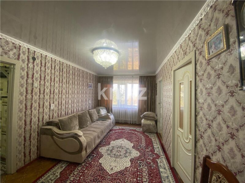Продажа 4-комнатной квартиры, 60 м² - Продажа квартир в Майкудуке Караганды - страница 2 фото 1 из 10