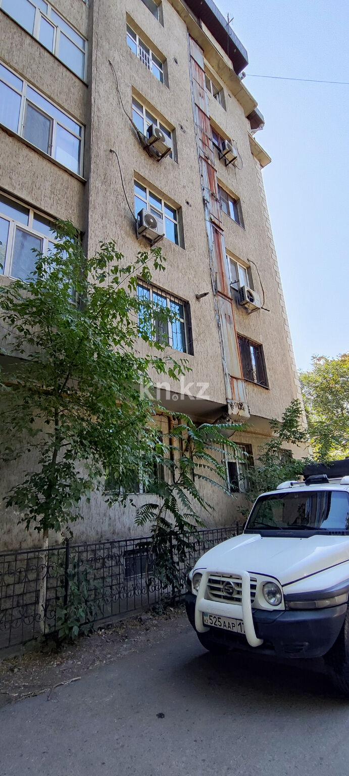 Продажа 3-комнатной квартиры, 82.4 м² - Продажа квартир в кирпичном доме в Шымкенте фото 5 из 26