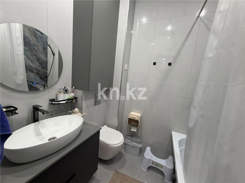Продажа 2-комнатной квартиры, 61 м² - Продажа квартир в Караганде - страница 2 фото 12 из 29