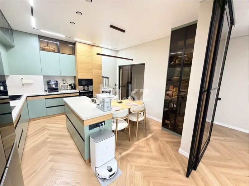 Продажа 4-комнатной квартиры, 136 м² - Продажа квартир в Бостандыкском р-не Алматы - страница 8 фото 6 из 7