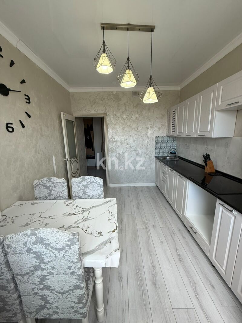 Продажа 2-комнатной квартиры, 60 м² - Продажа квартир на Юго-Востоке Караганды - страница 3 фото 10 из 18
