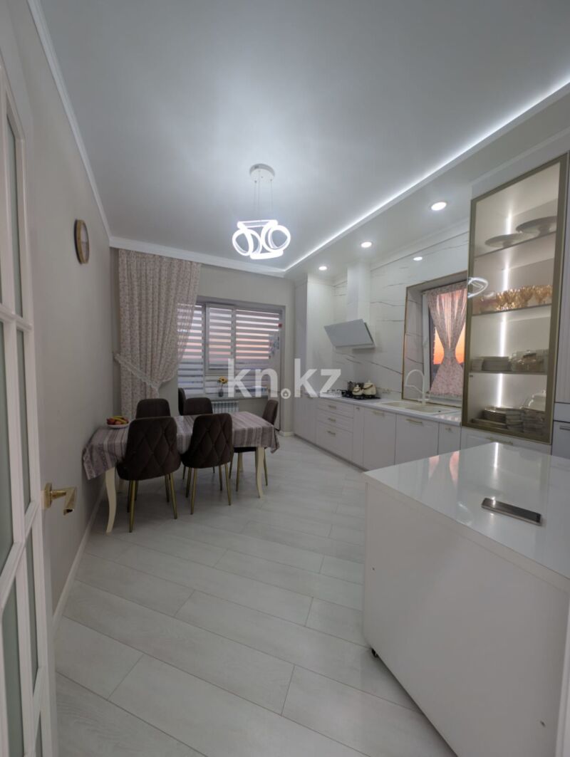 Продажа 4-комнатной квартиры, 115 м² - Продажа четырехкомнатных квартир в Уральске фото 12 из 31