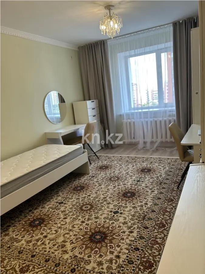 Продажа 5-комнатной квартиры, 100 м² - Продажа пятикомнатных и более квартир в кирпичном доме в Астане - страница 2 фото 1 из 6