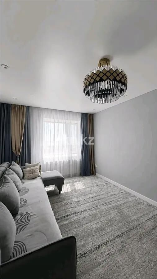 Продажа 4-комнатной квартиры, 100 м² - Продажа четырехкомнатных квартир в кирпичном доме в Караганде - страница 4 фото 1 из 7