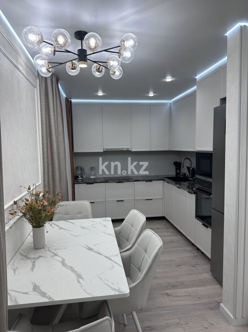 Продажа 3-комнатной квартиры, 73 м² - Продажа трехкомнатных квартир от собственников в Караганде - страница 3 фото 1 из 9