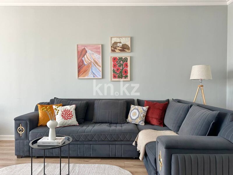Аренда 3-комнатной квартиры посуточно, 100 м² - Аренда трехкомнатных квартир посуточно в Алматы фото 1 из 20