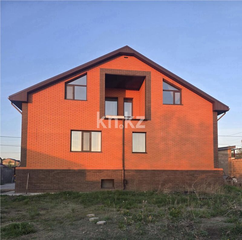Продажа 7-комнатного дома, 330 м² - Продажа домов, коттеджей в Караганде - страница 5 фото 1 из 51