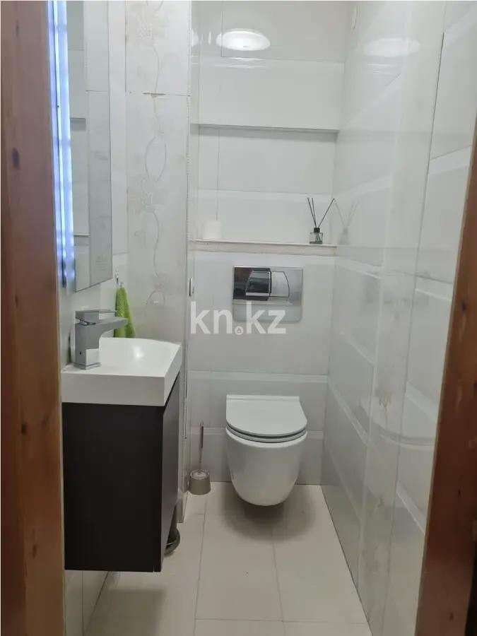 Продажа 5-комнатной квартиры, 99 м² - Продажа пятикомнатных и более квартир в кирпичном доме в Алматы фото 5 из 5
