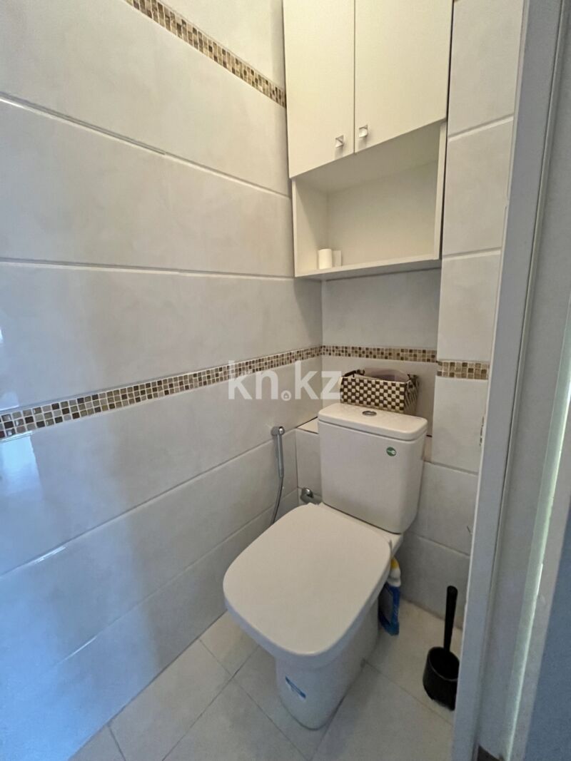 Продажа 2-комнатной квартиры, 60.2 м² - Продажа двухкомнатных квартир в панельном доме в Алматы - страница 30 фото 13 из 18