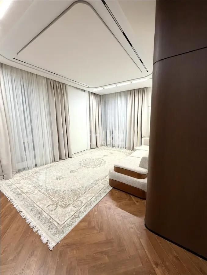 Продажа 4-комнатной квартиры, 142 м² - Продажа четырехкомнатных квартир от собственников в Алматы - страница 4 фото 1 из 5