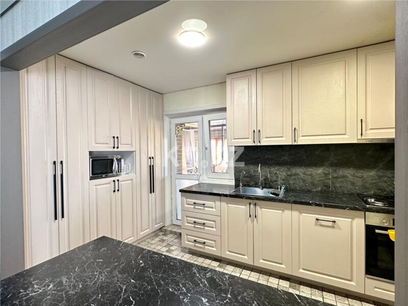 Продажа 6-комнатного дома, 230 м² - Продажа домов, коттеджей в Караганде - страница 6 фото 5 из 33