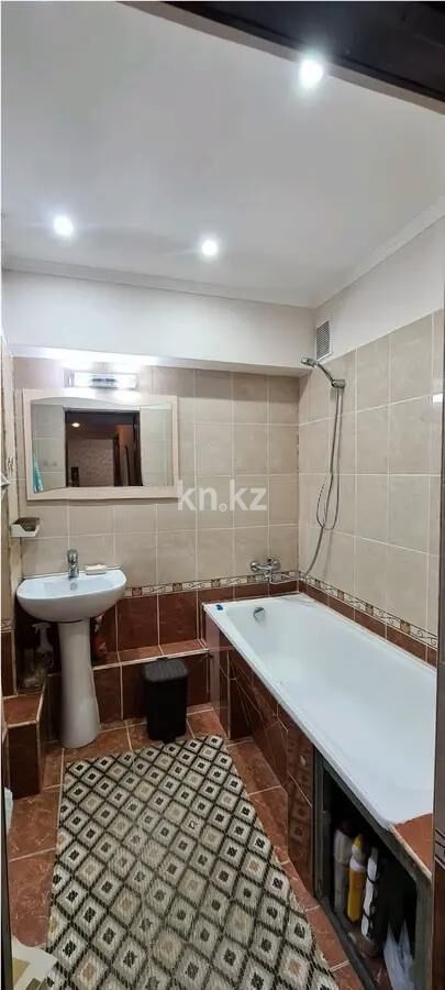 Продажа 2-комнатной квартиры, 64.5 м² - Продажа двухкомнатных квартир в панельном доме в Алматы - страница 2 фото 4 из 6