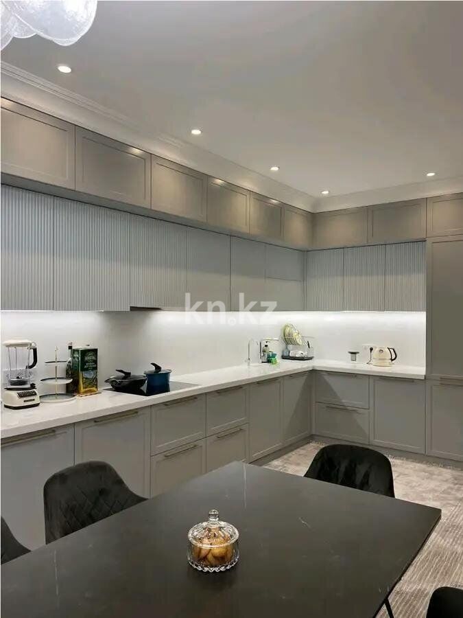 Продажа 4-комнатной квартиры, 200 м² - Продажа четырехкомнатных квартир от собственников в Алматы - страница 2 фото 4 из 4