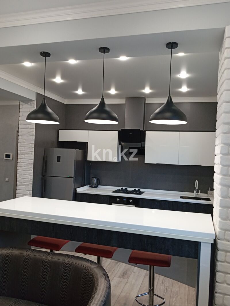 Аренда 3-комнатного дома, 180 м² - Аренда недвижимости в Алматы фото 1 из 17