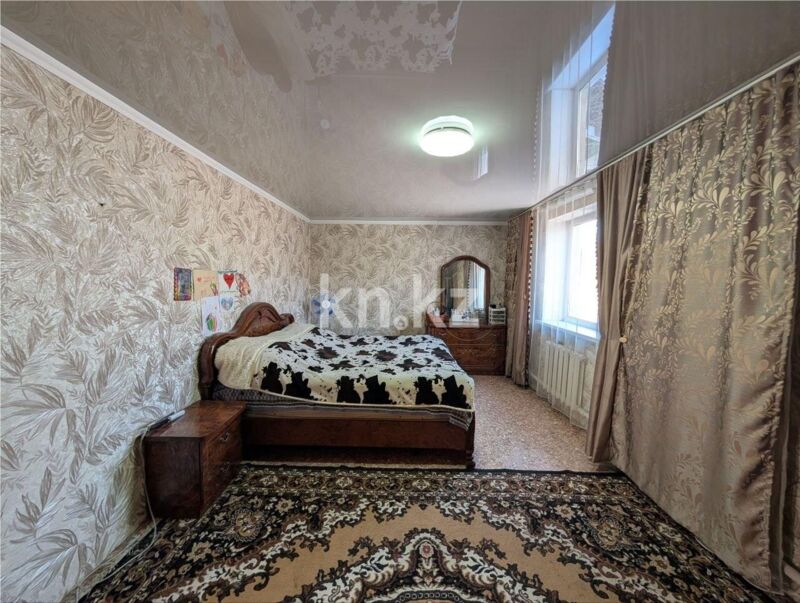 Продажа 4-комнатного дома, 100 м² - Продажа домов, коттеджей в Караганде фото 1 из 13