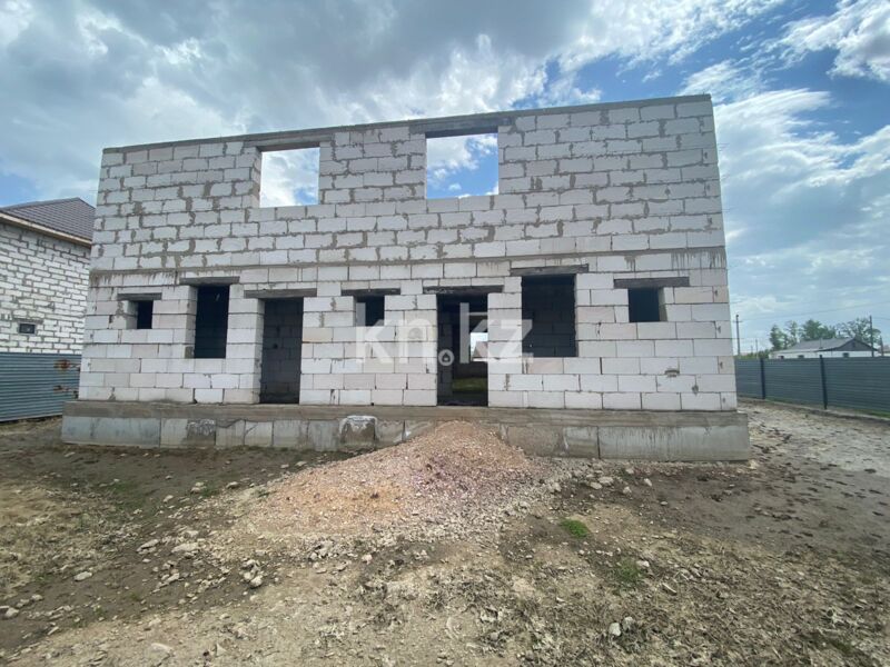 Продажа 8-комнатного дома, 280 м² - Продажа домов, коттеджей в р-не Алматы Астаны фото 1 из 3
