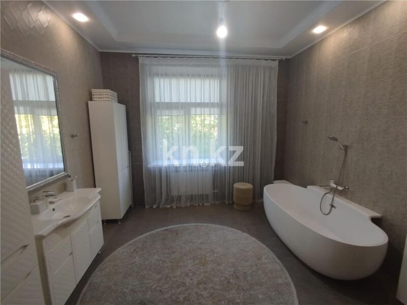 Продажа 6-комнатной квартиры, 241 м² - Продажа пятикомнатных и более квартир в Темиртау фото 46 из 59
