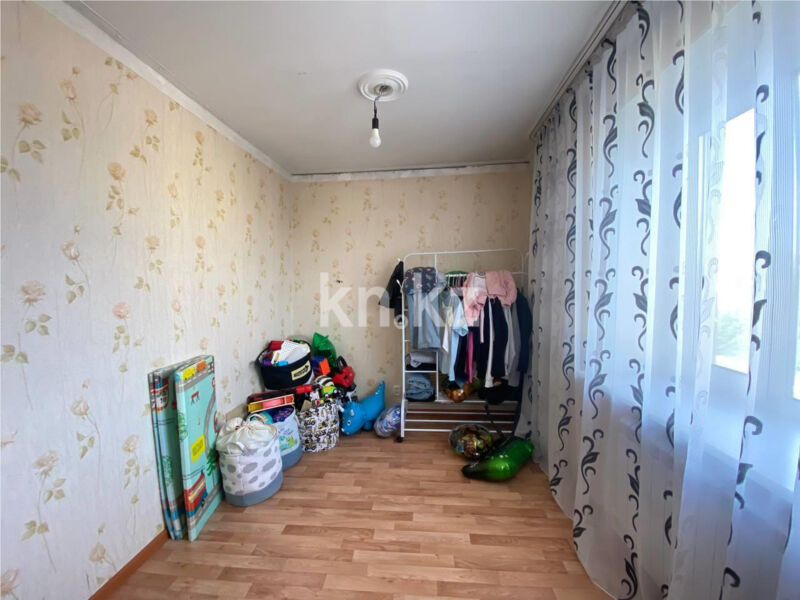Продажа 4-комнатной квартиры, 60 м² - Продажа четырехкомнатных квартир в кирпичном доме в Караганде - страница 5 фото 5 из 10